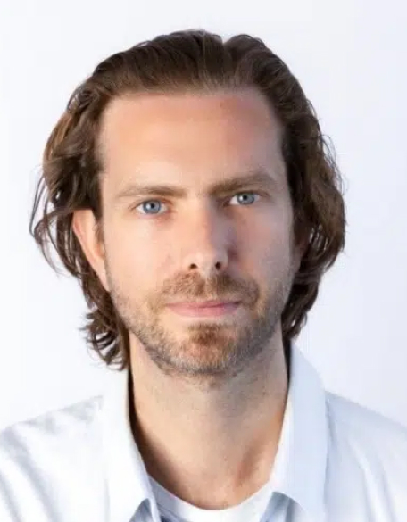 Dr. CHRISTOPHER ROGAN